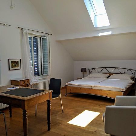 Rooms-Zimmer Нойхаузен ам Райнфал Екстериор снимка